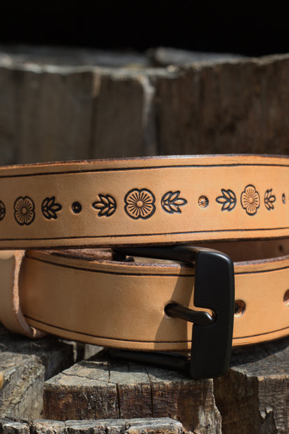 Women's floral belt